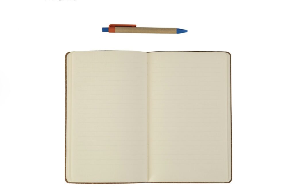 Carnet de notes pour préparer le travail.