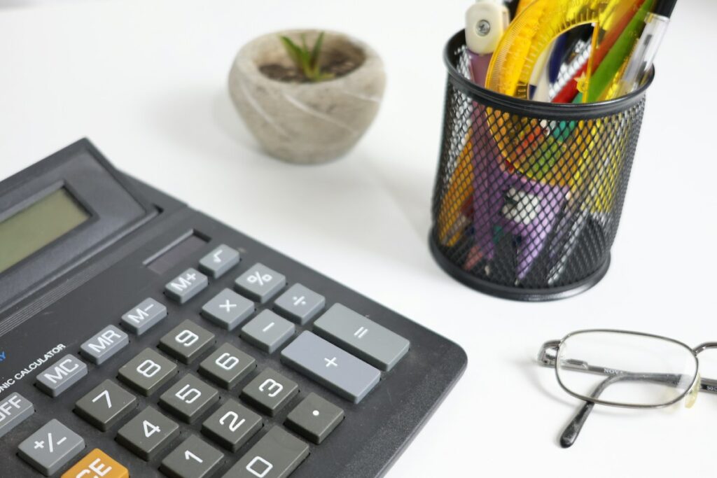 Calculatrice pour les calculs de gestion.